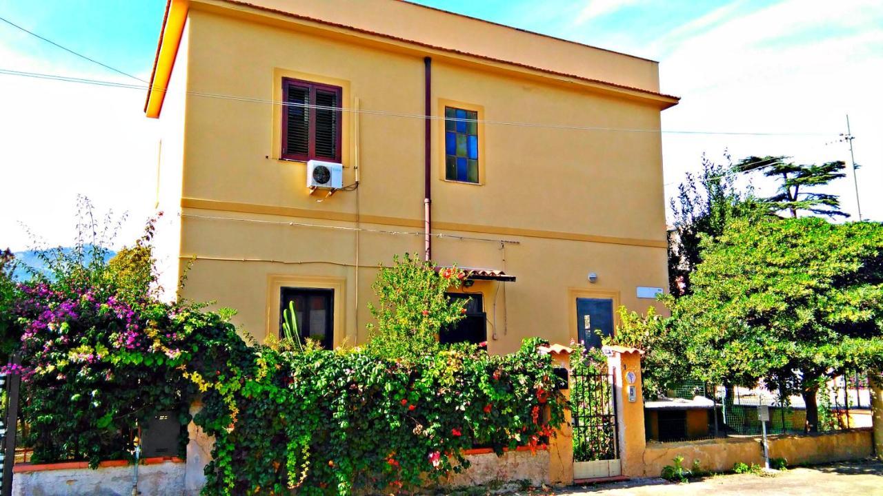 Отель Mondello Sicily House Экстерьер фото
