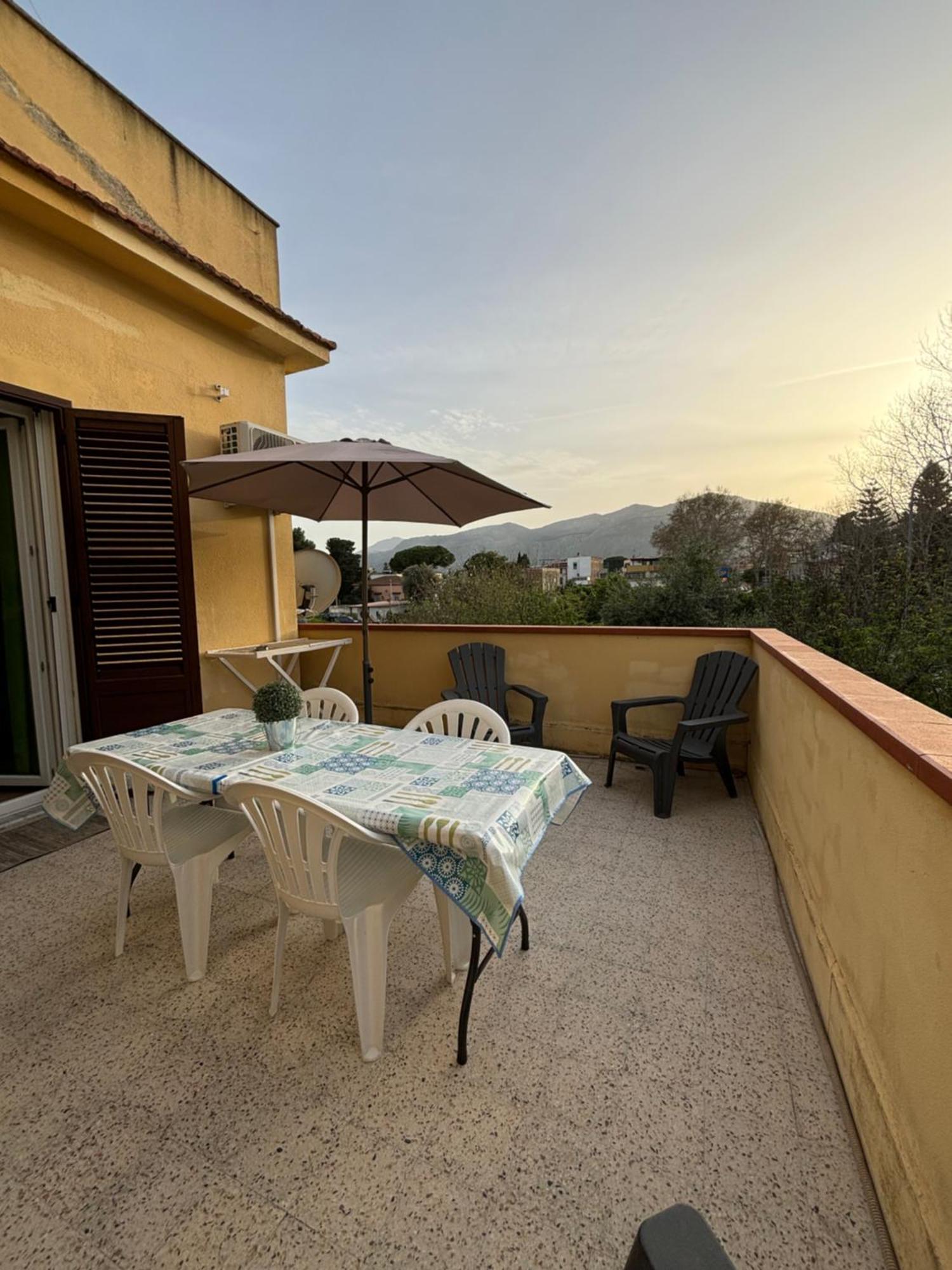 Отель Mondello Sicily House Экстерьер фото