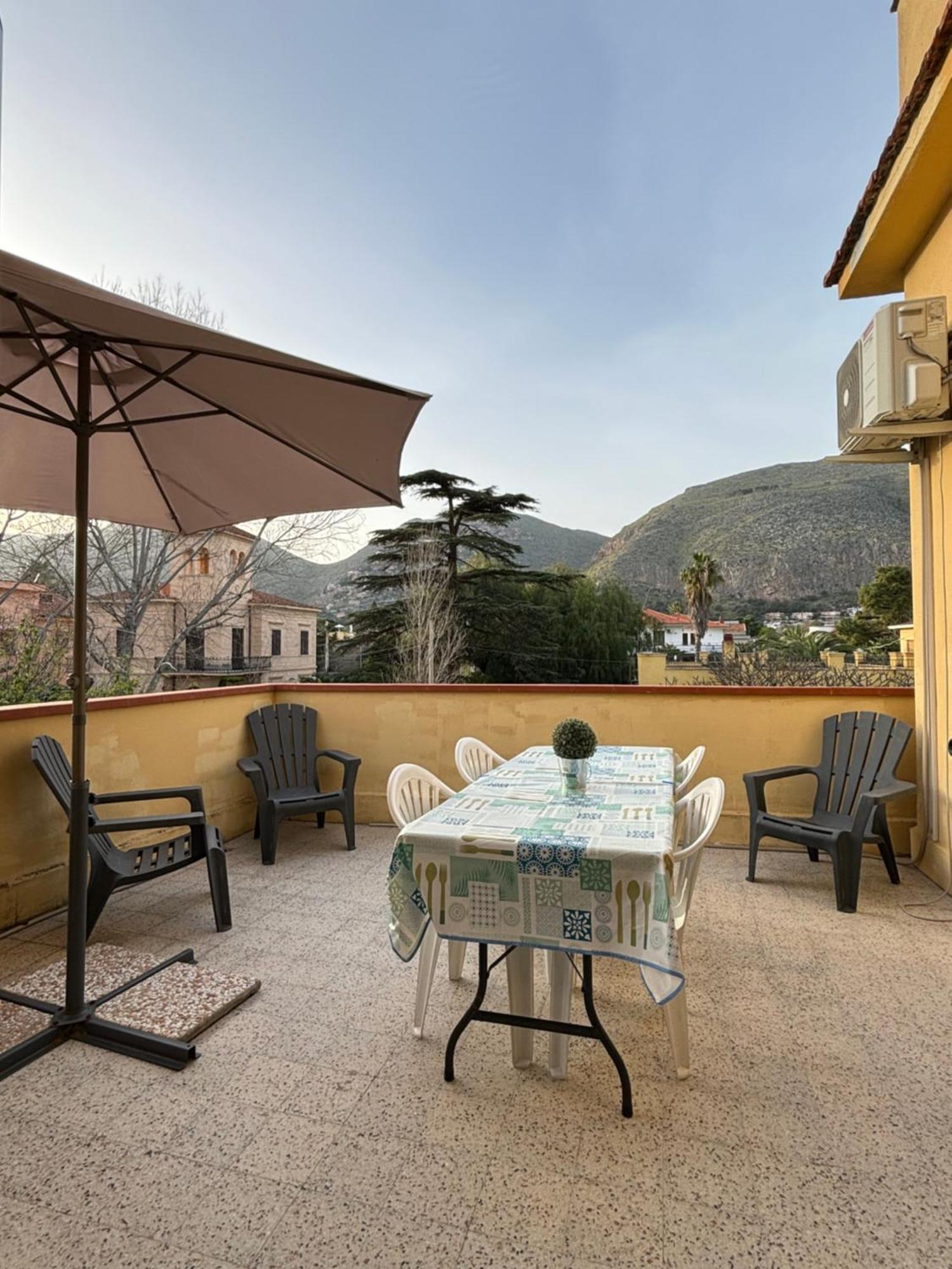 Отель Mondello Sicily House Экстерьер фото