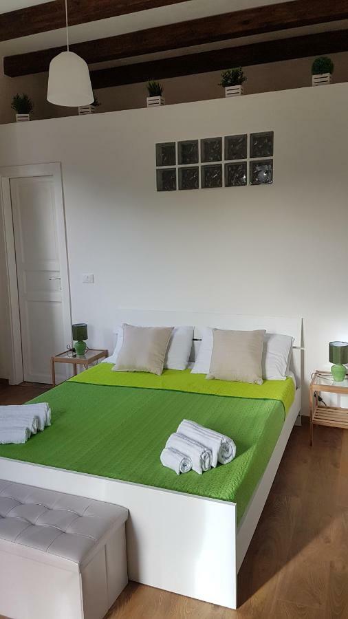 Отель Mondello Sicily House Экстерьер фото