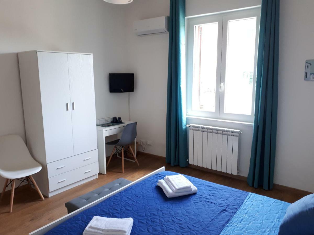 Отель Mondello Sicily House Экстерьер фото